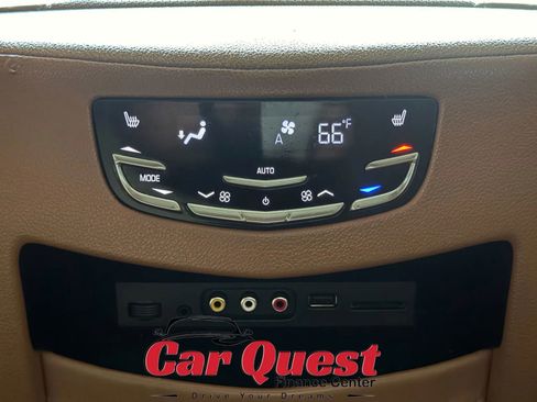 Used 2015 Cadillac Escalade ESV Platinum image 30