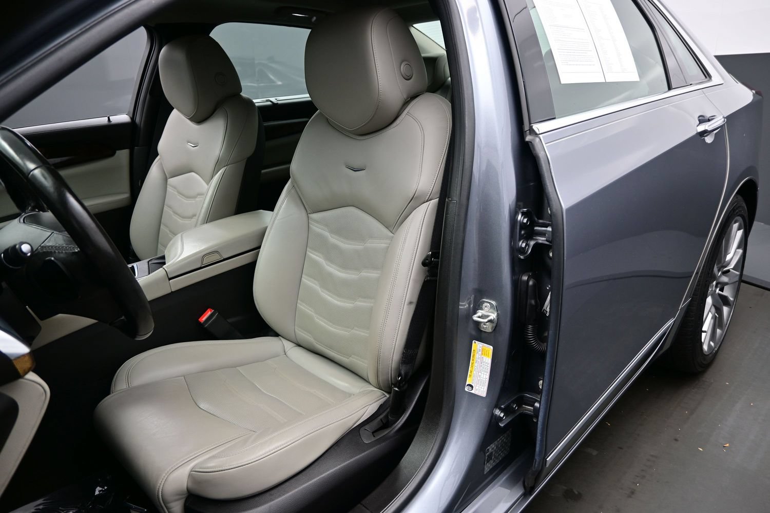 Used 2018 Cadillac CT6 Luxury AWD/4WD image 11