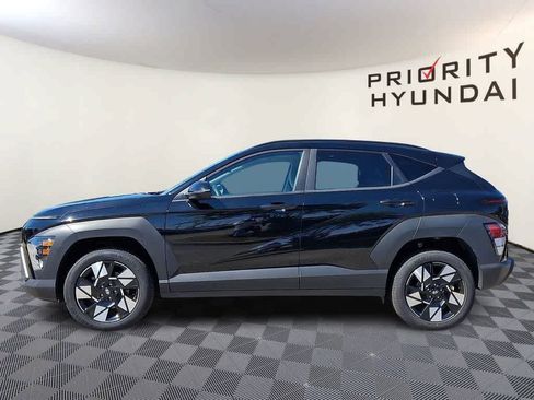 Used 2024 Hyundai Kona SEL AWD/4WD image 7