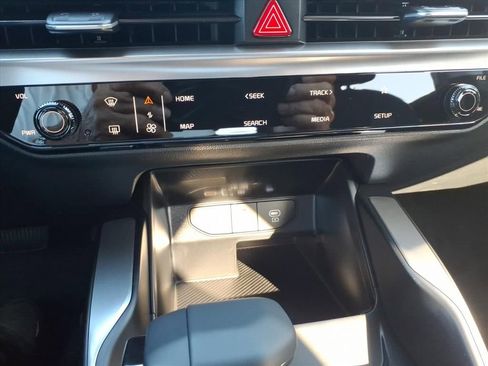 New 2026 Kia Sorento LX image 17