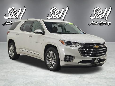 Used 2018 Chevrolet Traverse High Country AWD/4WD image 2