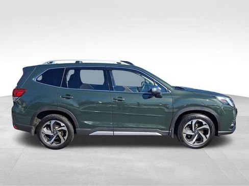 Used 2023 Subaru Forester Touring image 7