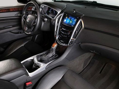 Used 2016 Cadillac SRX Luxury image 10