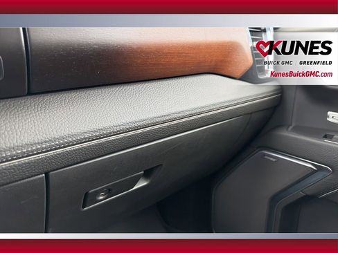 Used 2024 GMC Sierra 1500 Denali w/ Technology Package AWD/4WD image 22
