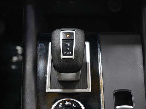 Used 2024 Mitsubishi Outlander ES image 18