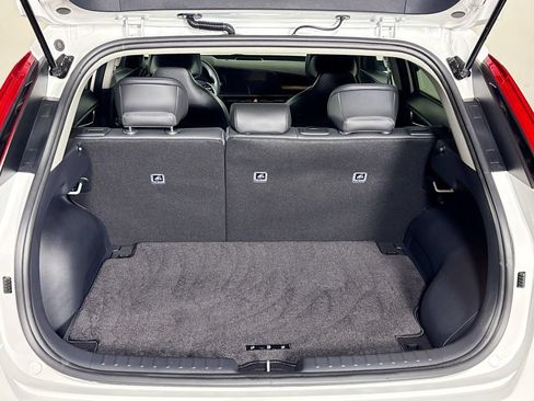 Certified 2025 Kia Niro EX FWD image 22