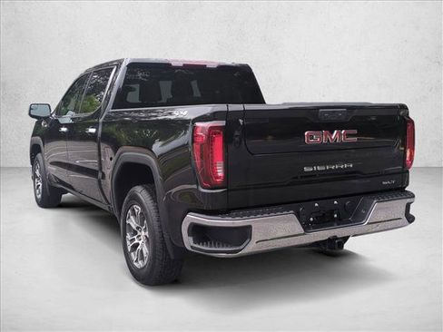 Used 2025 GMC Sierra 1500 SLT AWD/4WD image 8