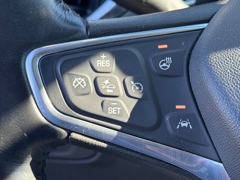 Used 2022 Chevrolet Equinox LT image 17