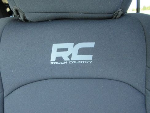 Used 2024 Jeep Wrangler Unlimited Sport AWD/4WD image 25