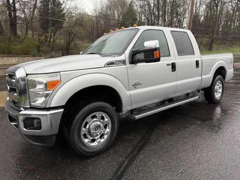 Used 2012 Ford F250 XLT w/ XLT Premium Pkg AWD/4WD image 2