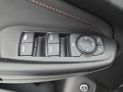 Used 2023 Chevrolet TrailBlazer RS w/ Sun and Liftgate Package image 27