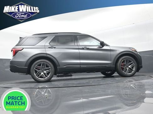 New 2026 Ford Explorer ST-Line w/ ST-Line Street Pack image 24