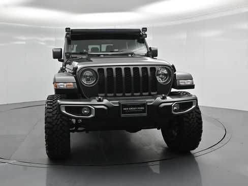 Used 2023 Jeep Gladiator Sport AWD/4WD image 47