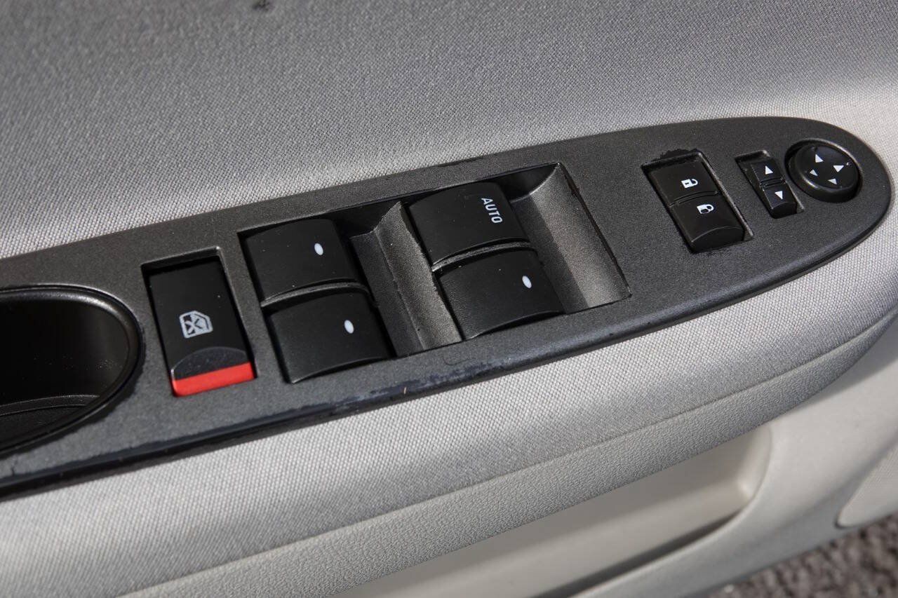 Used 2007 Chevrolet Cobalt LT FWD image 76