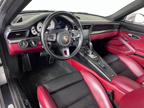 Certified 2019 Porsche 911 Targa 4 GTS AWD/4WD image 4