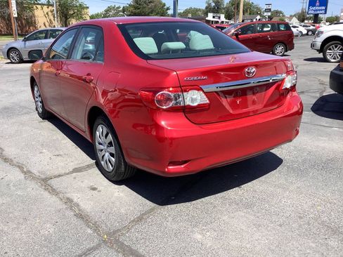 Used 2013 Toyota Corolla LE FWD image 14
