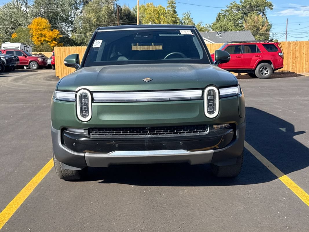 Used 2025 Rivian R1S Adventure Dual AWD/4WD image 2
