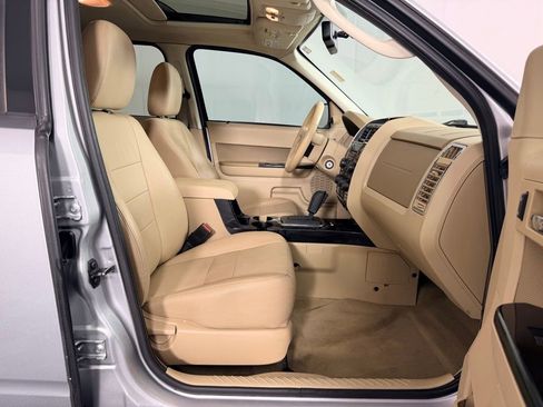 Used 2010 Ford Escape Limited image 27