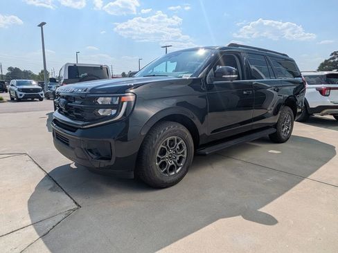 New 2026 Ford Expedition Max Active RWD image 7