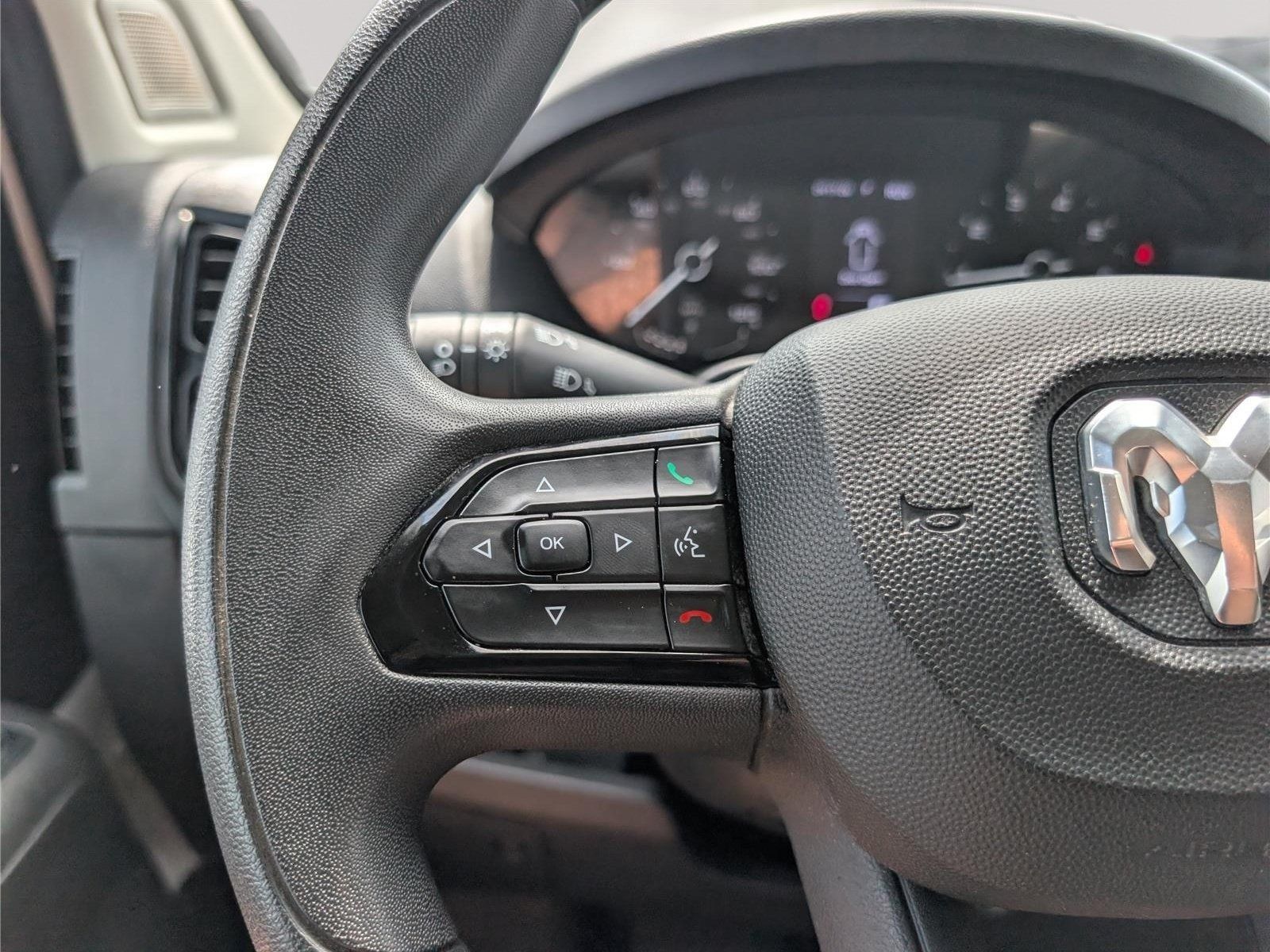 Used 2025 RAM ProMaster 2500 w/ Convenience Group FWD image 19