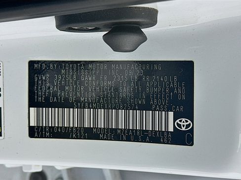 Used 2024 Toyota Corolla LE FWD image 12