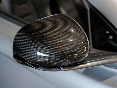 Used 2016 McLaren 650S Spider RWD image 31