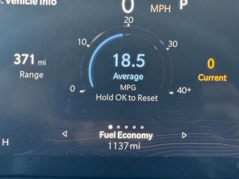 Certified 2025 Jeep Grand Cherokee Limited w/ Black Appearance Package image 37