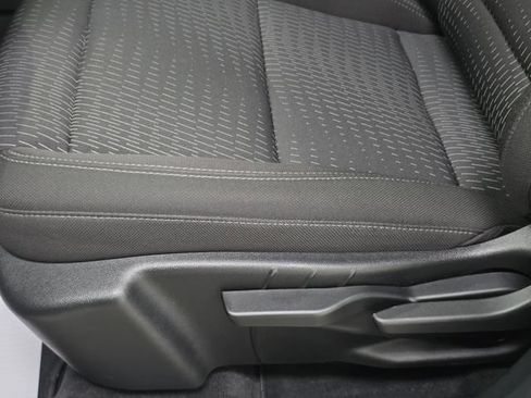 Used 2026 Chevrolet Equinox LT AWD/4WD image 15