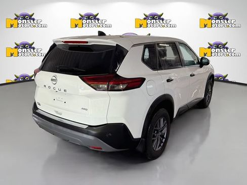Used 2023 Nissan Rogue S AWD/4WD image 4