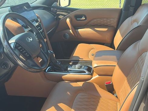 Used 2024 INFINITI QX80 Sensory AWD/4WD image 17