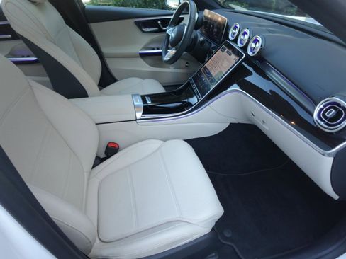 Used 2022 Mercedes-Benz C 300 4MATIC Sedan image 19