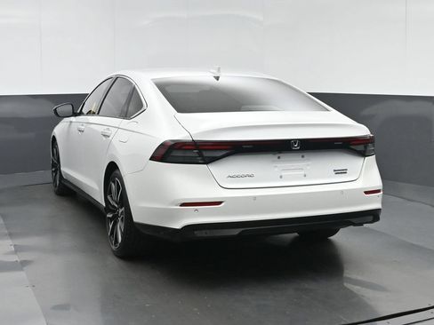 Used 2023 Honda Accord Touring image 5