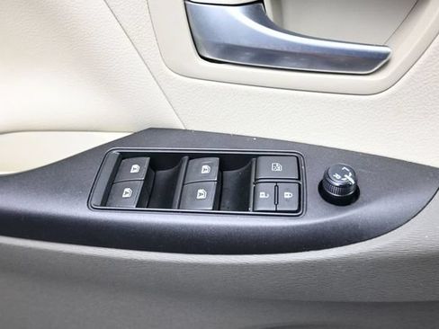 Used 2017 Toyota Sienna LE FWD image 14