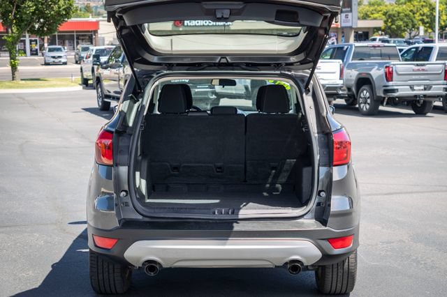 Used 2019 Ford Escape SE FWD image 17