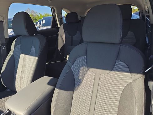 New 2026 Kia Sorento LX image 23