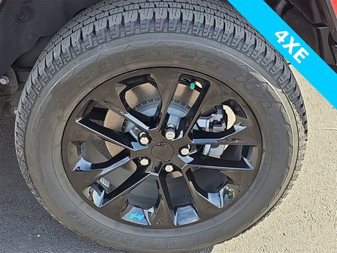 Used 2022 Jeep Wrangler Unlimited Sahara image 12