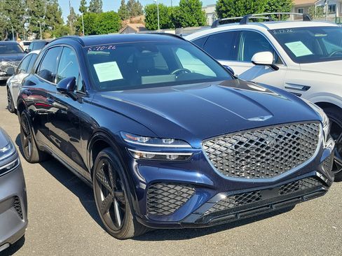 Used 2024 Genesis GV70 2.5T w/ Sport Prestige Package AWD/4WD image 3