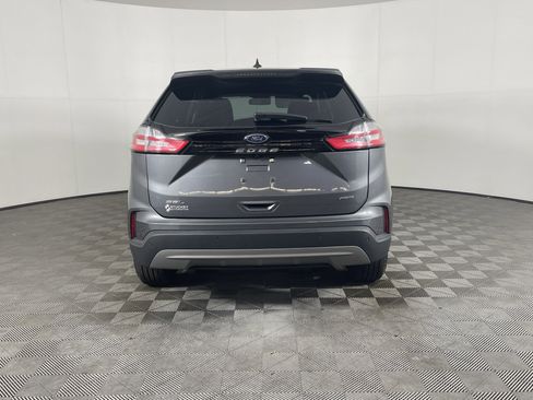 Used 2022 Ford Edge SEL w/ Convenience Package image 4