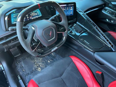 Used 2025 Chevrolet Corvette Z06 image 21