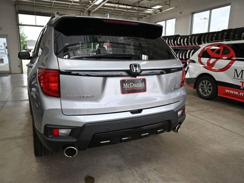 Used 2022 Honda Passport Elite image 7