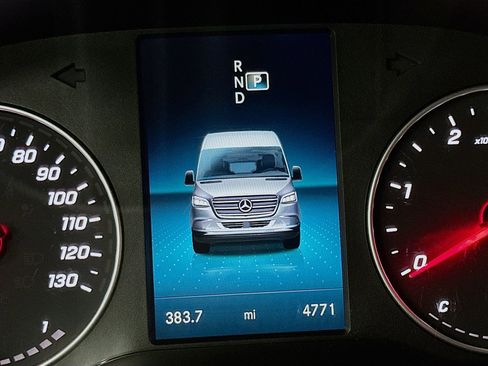 Used 2023 Mercedes-Benz Sprinter 144 Cargo image 11