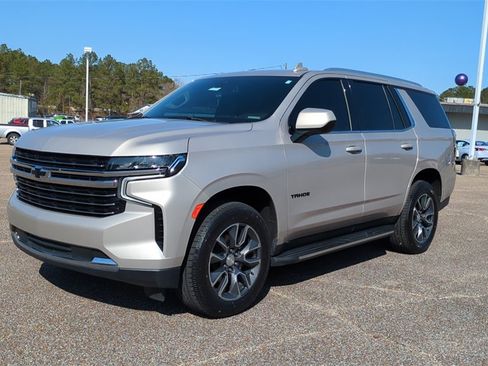 Used 2021 Chevrolet Tahoe LT image 1