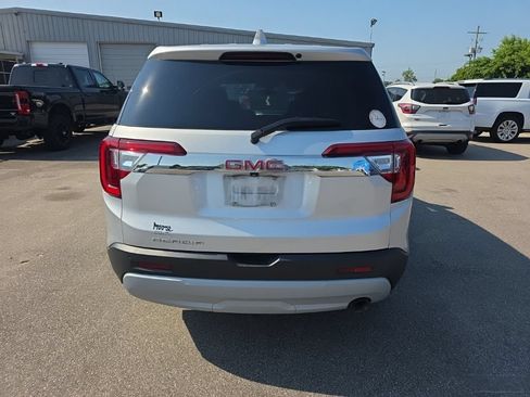 Used 2020 GMC Acadia SLE FWD image 2
