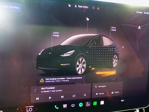 Used 2023 Tesla Model Y Long Range AWD/4WD image 23