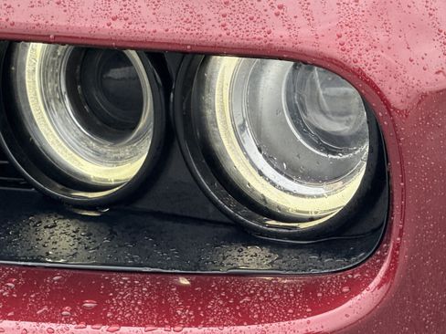 Used 2023 Dodge Challenger SXT w/ Blacktop Package image 9