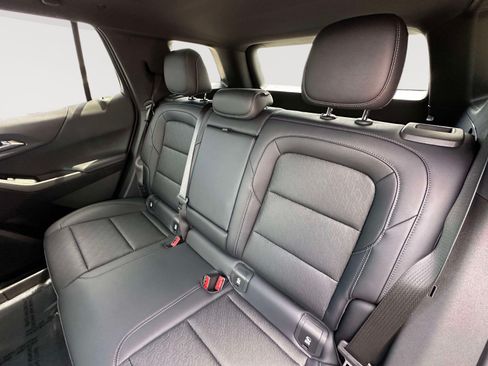 Used 2025 Chevrolet Equinox LT w/ Convenience Package II FWD image 32