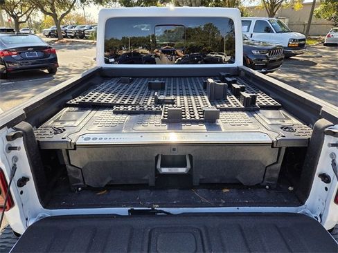 Used 2025 Jeep Gladiator Rubicon image 21