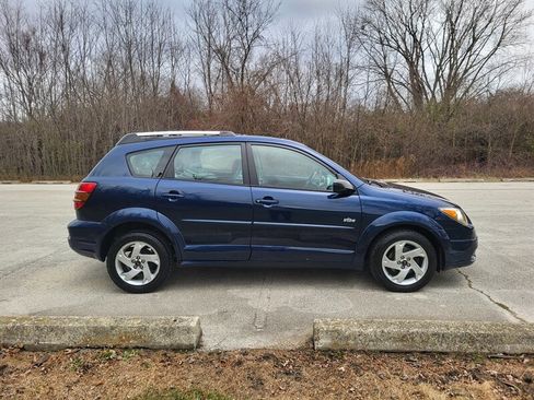 Used 2004 Pontiac Vibe w/ Moon And Tunes Value Package image 6