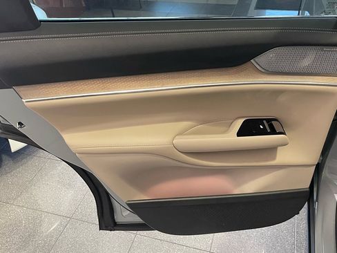 Used 2025 Volvo EX90 Ultra image 30