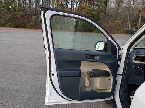 New 2026 Ford Maverick Lariat w/ 4K Tow Package image 11